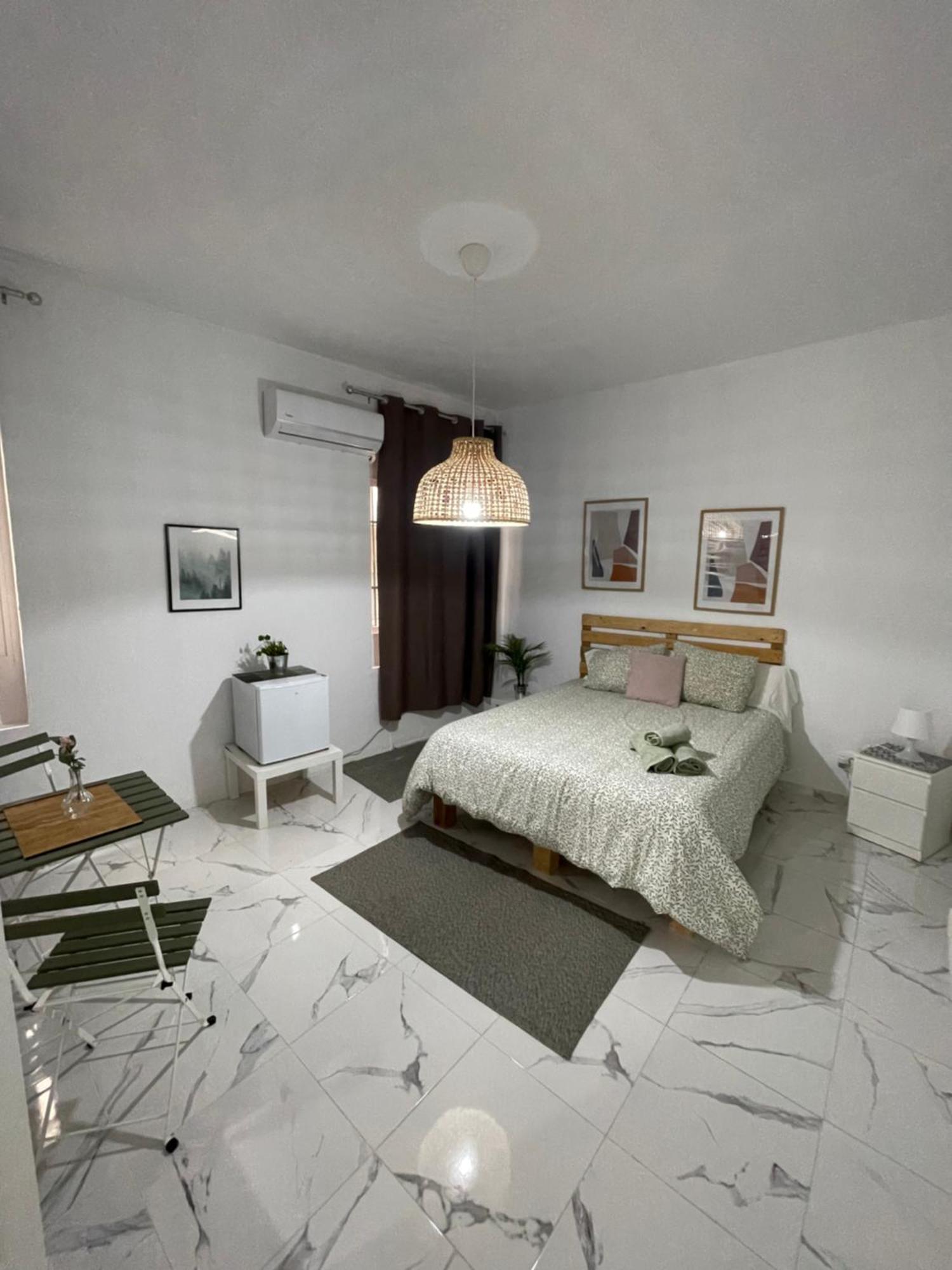 Großes Doppelzimmer